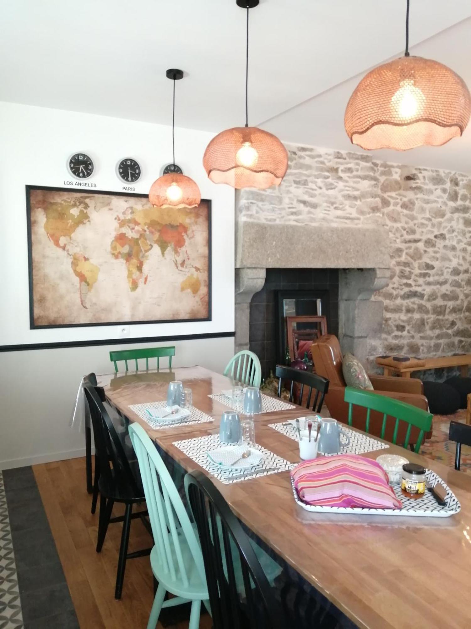 Le Quai 18 Bed & Breakfast Lesneven ภายนอก รูปภาพ