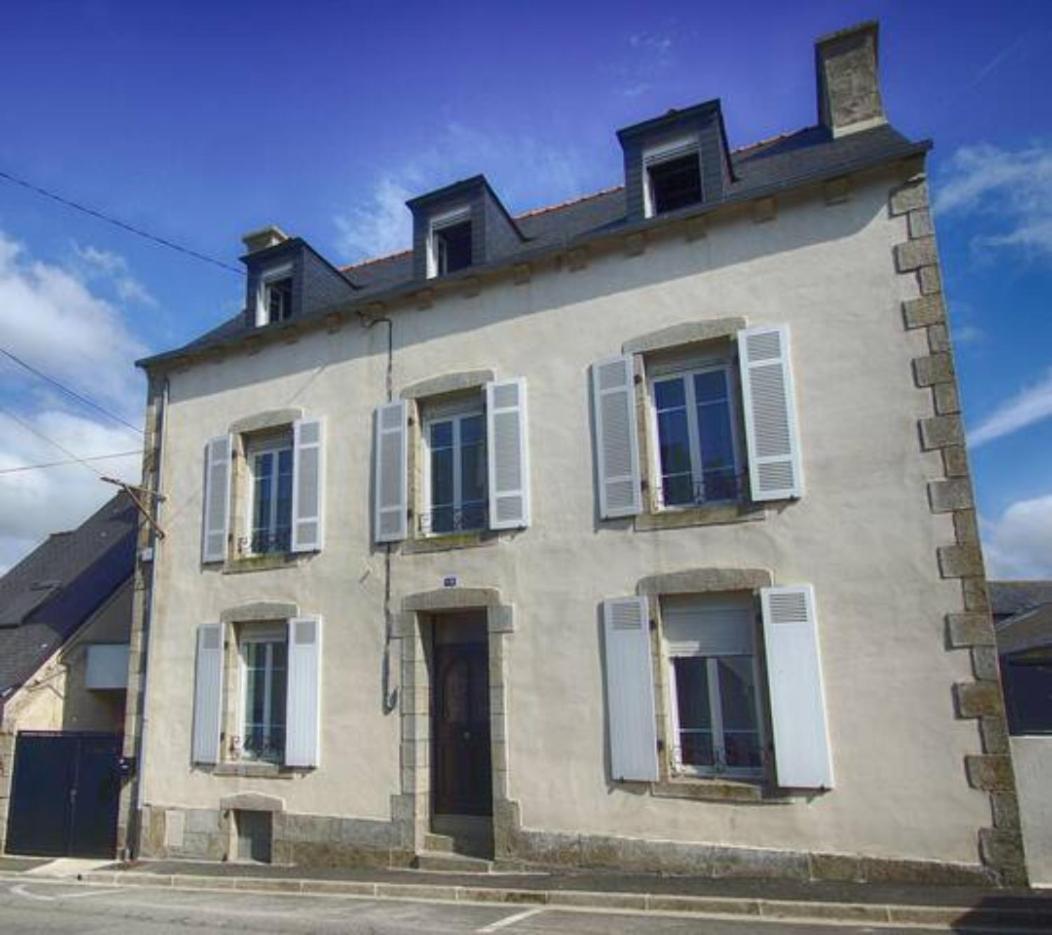 Le Quai 18 Bed & Breakfast Lesneven ภายนอก รูปภาพ