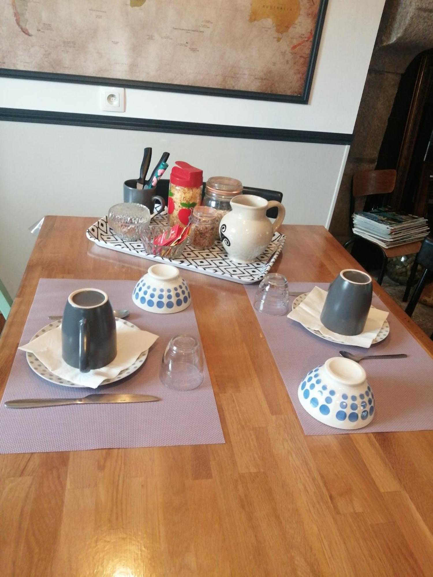 Le Quai 18 Bed & Breakfast Lesneven ภายนอก รูปภาพ