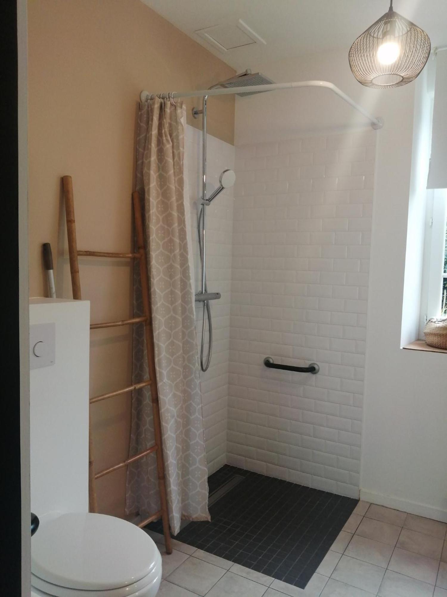 Le Quai 18 Bed & Breakfast Lesneven ภายนอก รูปภาพ